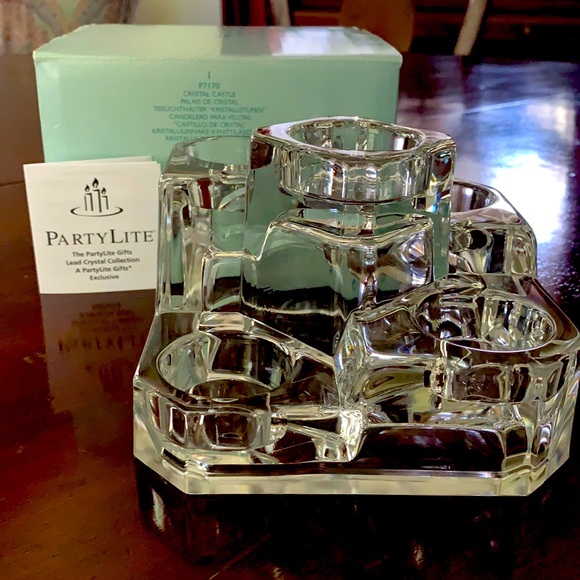 Party Lite Crystal Castle tea light candle holder